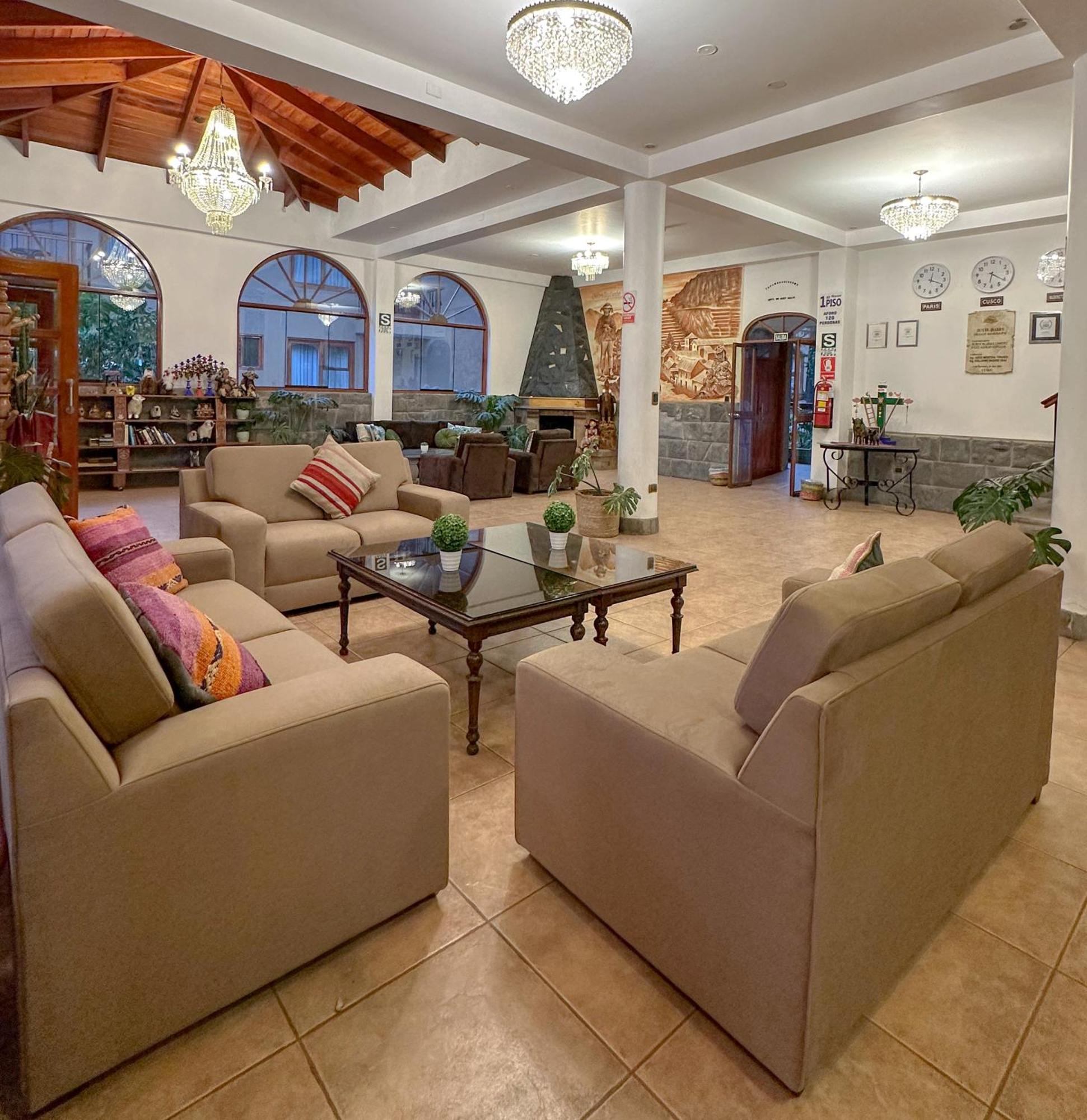 Hotel Mabey Urubamba Esterno foto