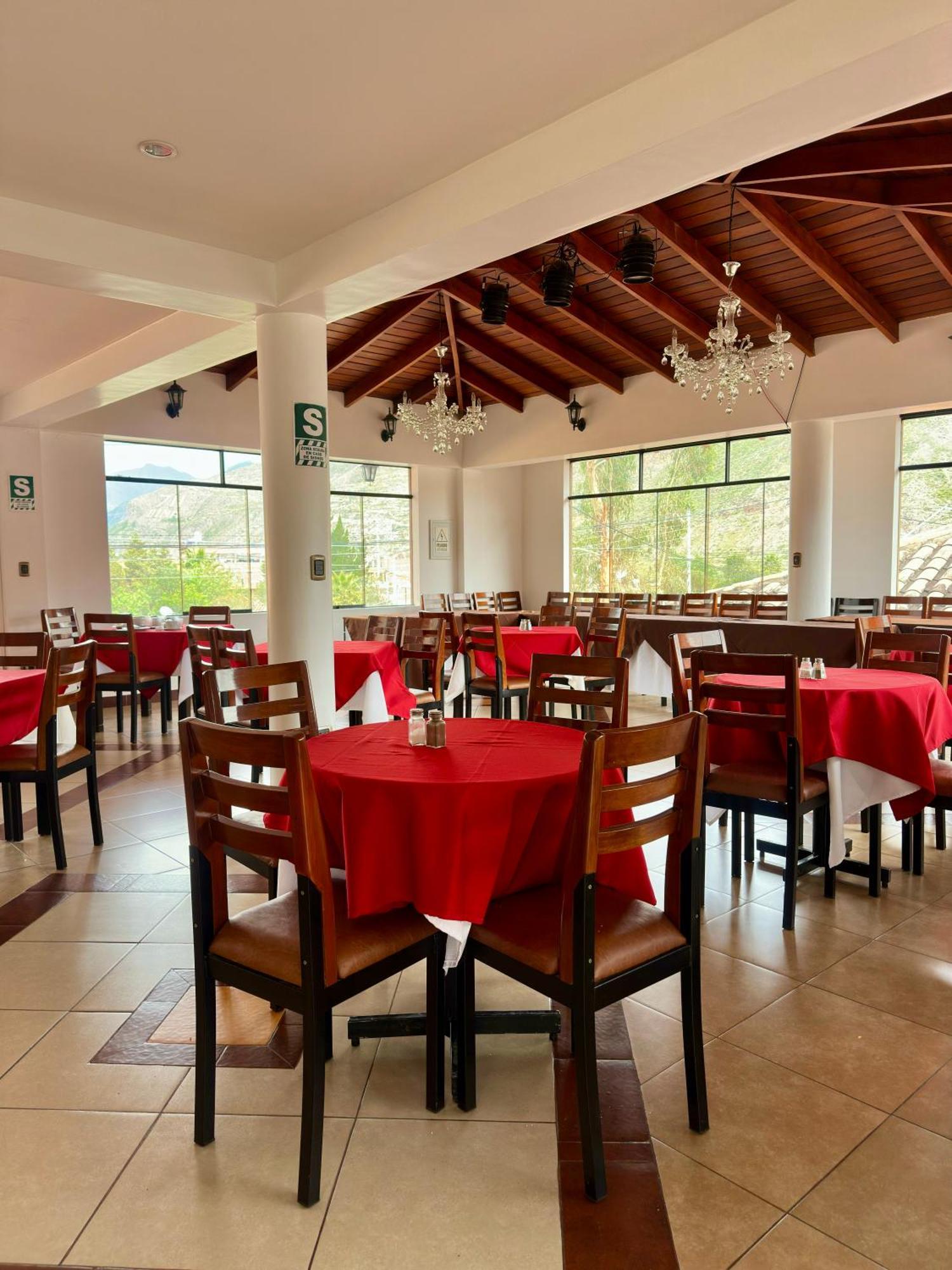 Hotel Mabey Urubamba Esterno foto