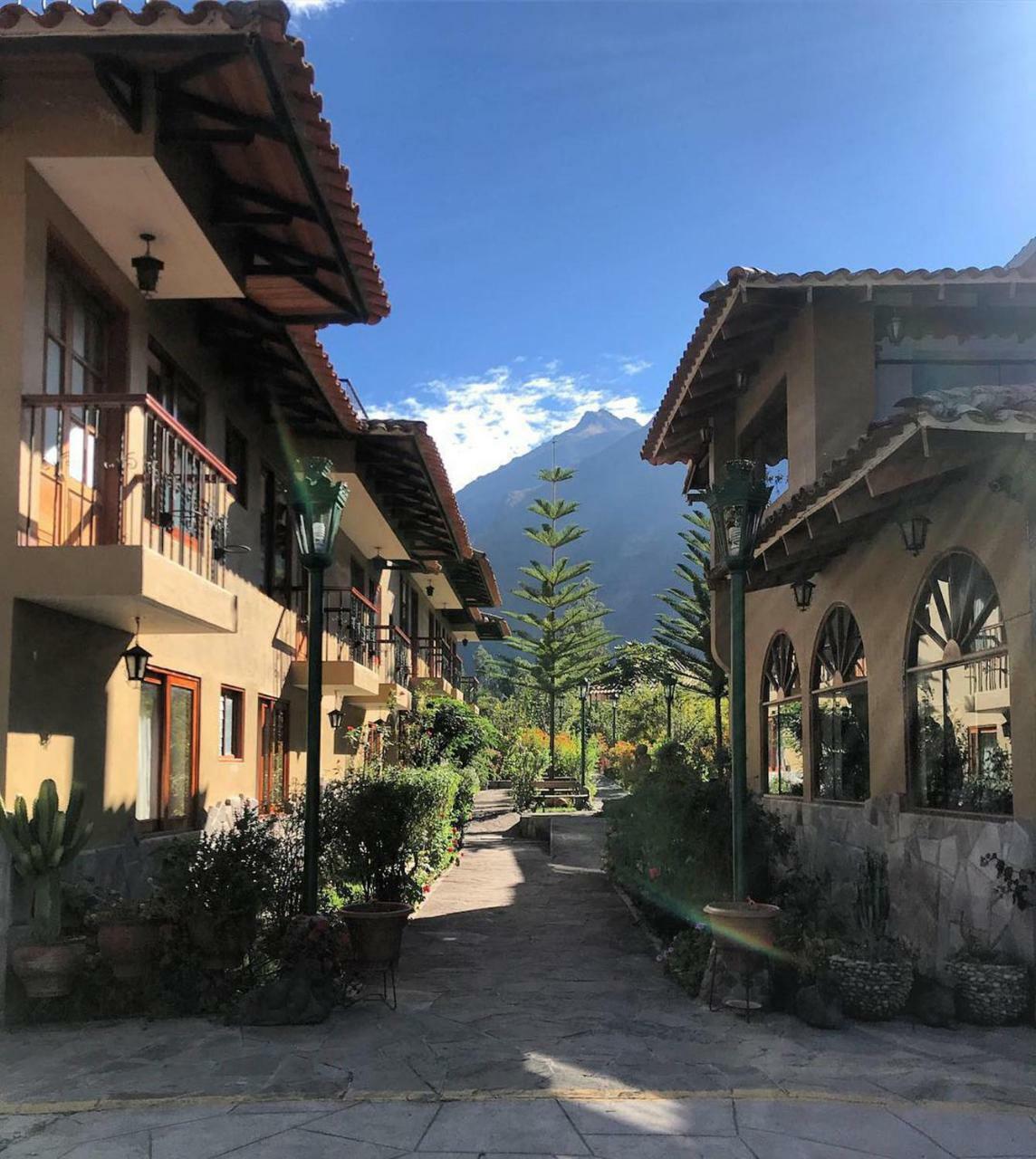 Hotel Mabey Urubamba Esterno foto